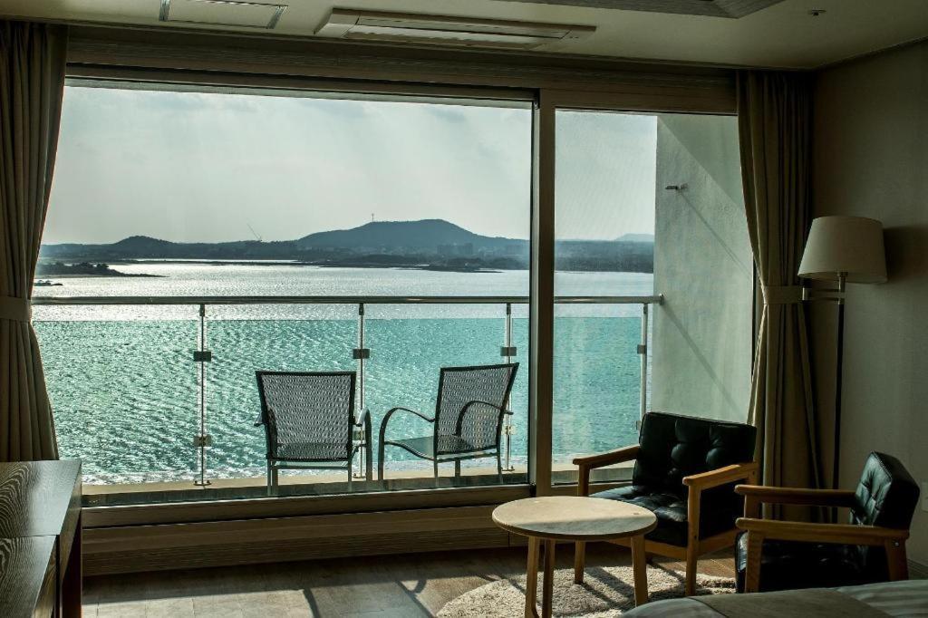 Hotel Aroha Jeju Seogwipo Exterior foto