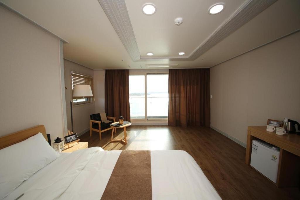 Hotel Aroha Jeju Seogwipo Exterior foto